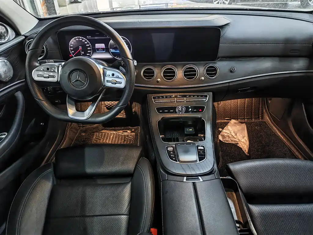 Mercedes-Benz E-Class 2019 — фото 9