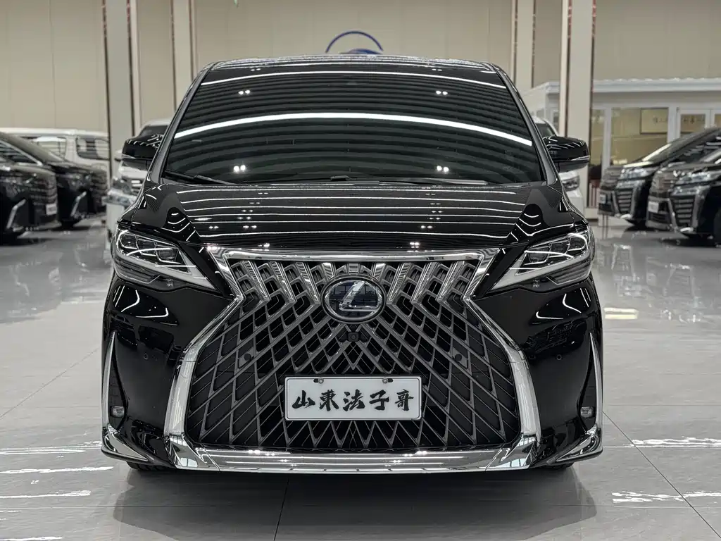 Lexus LM 2021 — фото 2