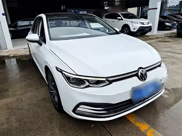 Volkswagen Golf 2021