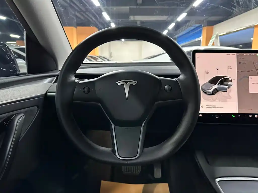 Tesla Model Y 2023 — фото 10