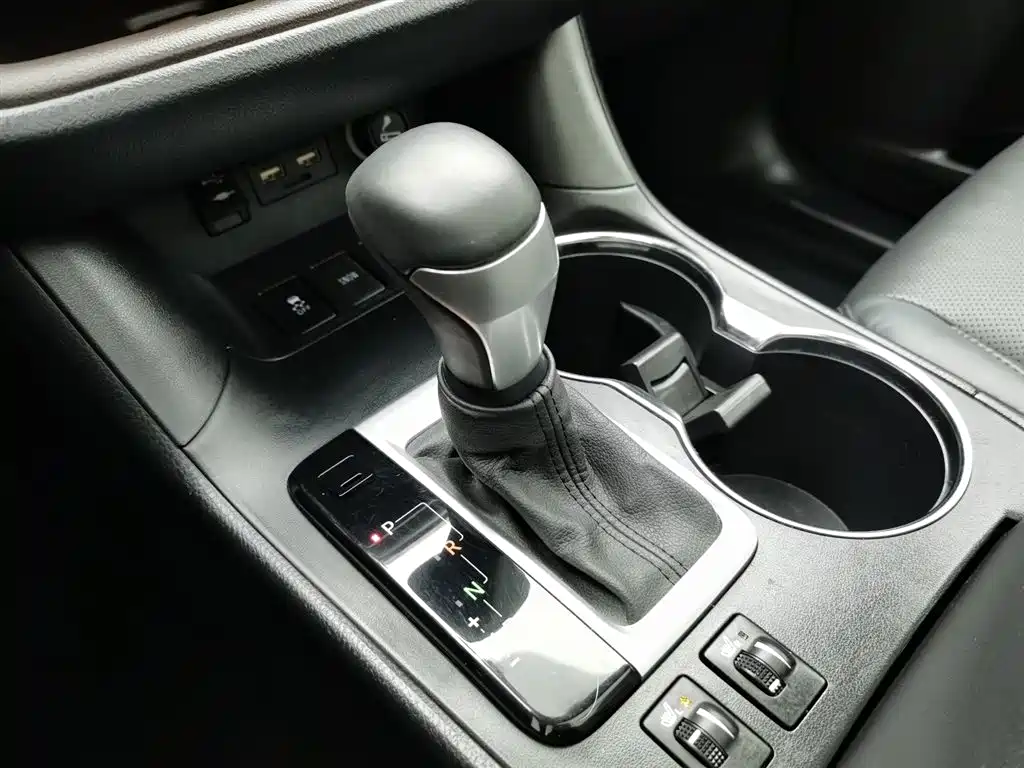 Toyota Highlander 2021 — фото 13