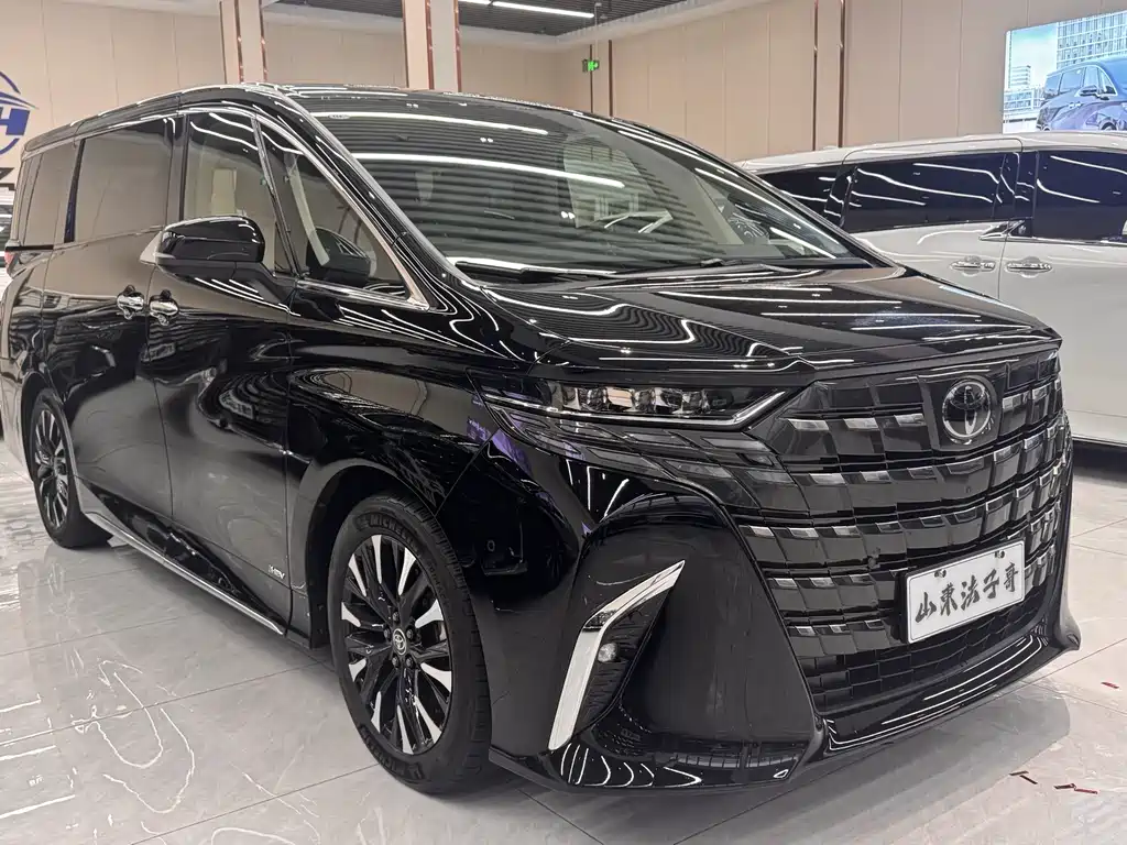 Toyota Alphard 2024 — фото 3