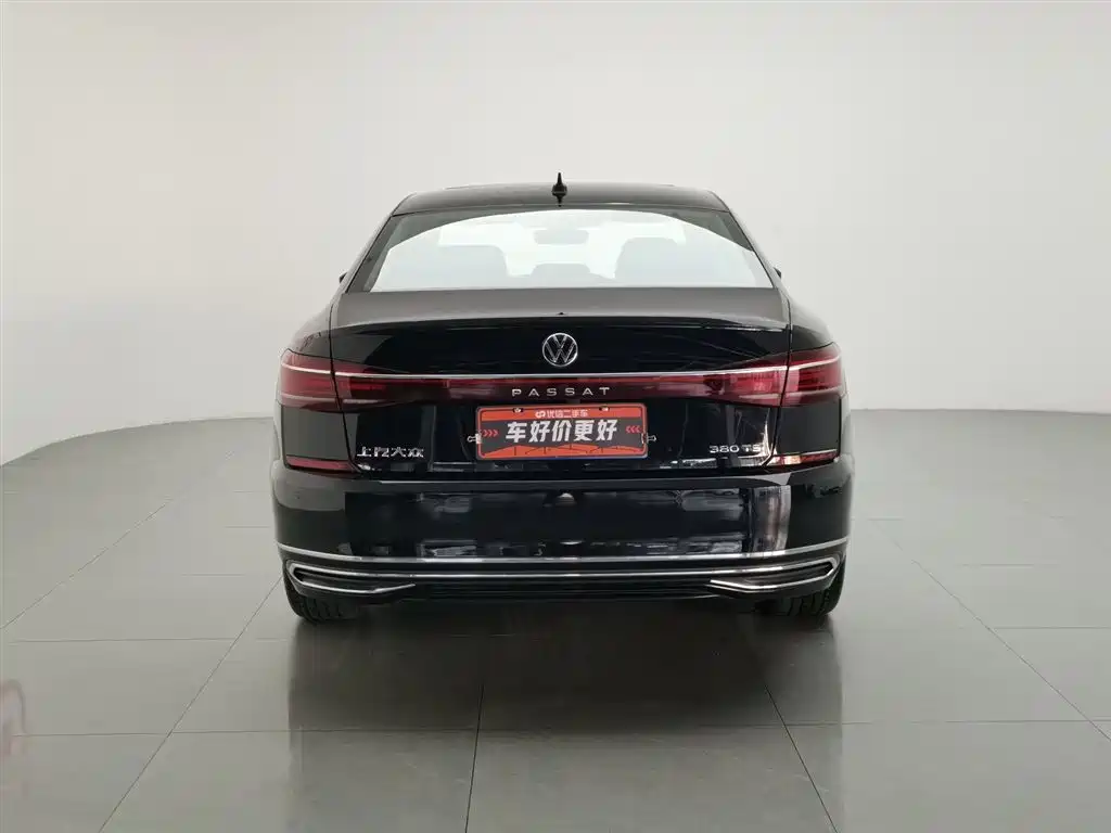 Volkswagen Passat 2023 — фото 4