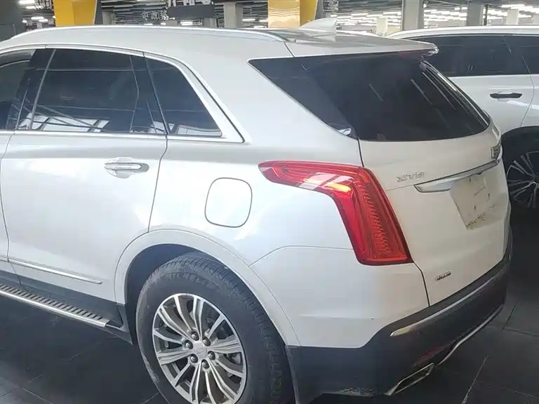 Cadillac XT5 2018 — фото 5