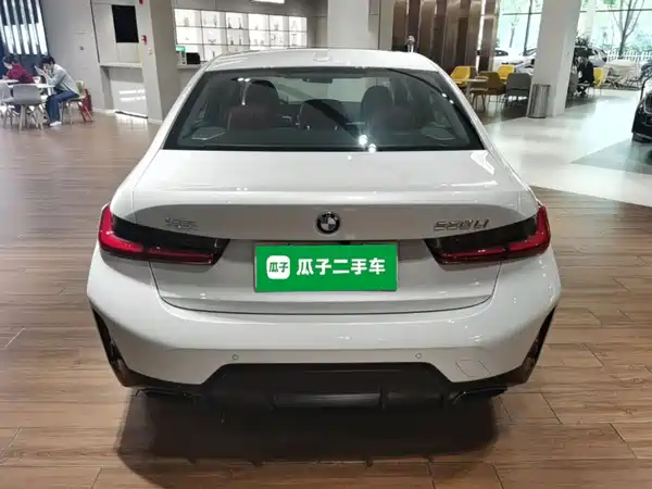 BMW 3 Series 2025