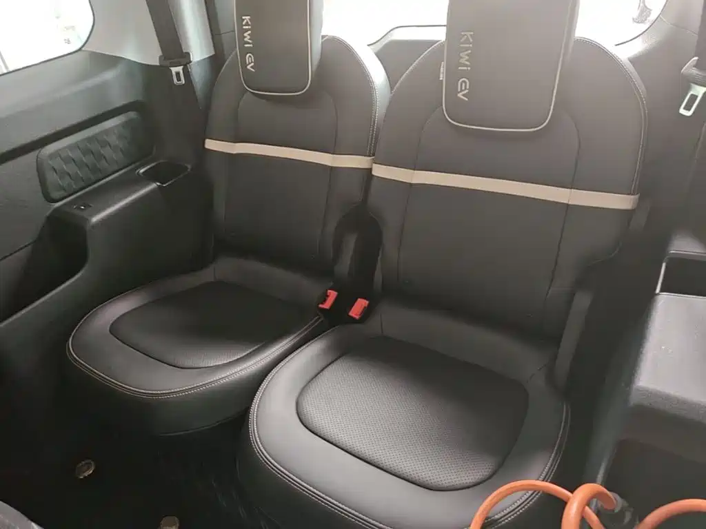 Baojun KiWi EV 2023 — фото 17