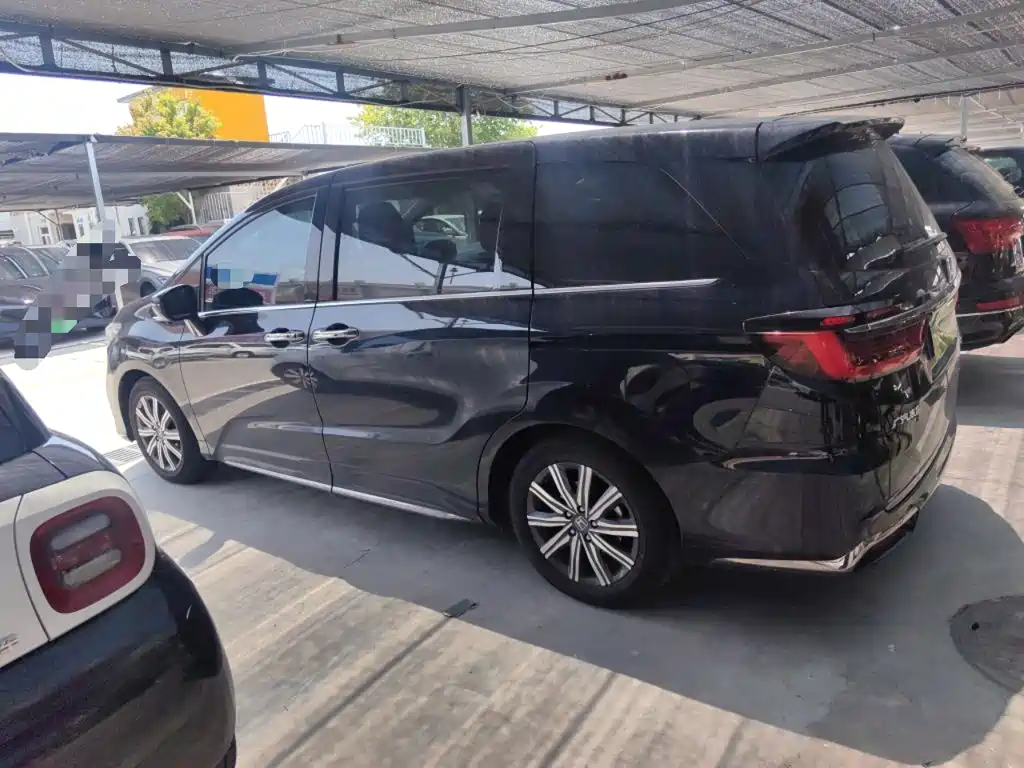 Honda Odyssey 2025 — фото 13