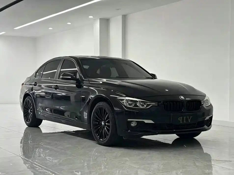 BMW 3 Series 2018 — фото 3