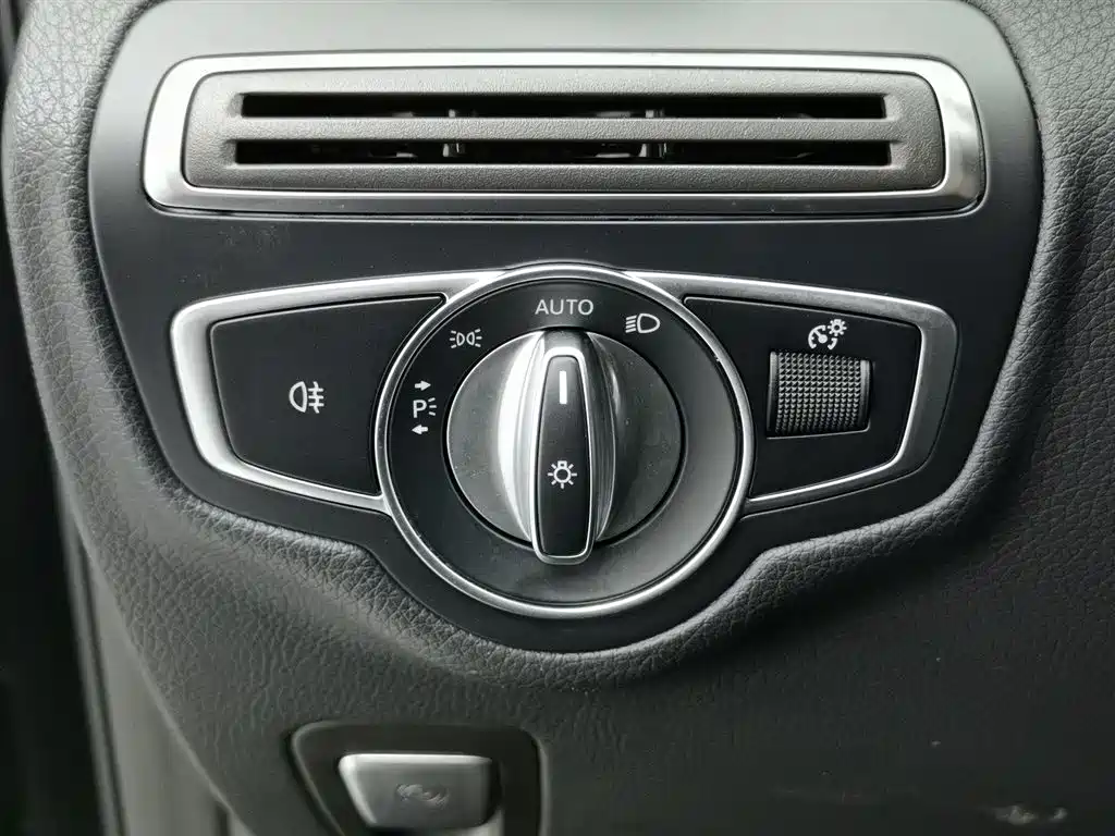 Mercedes-Benz GLC 2023 — фото 21