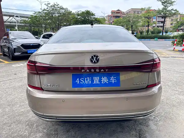 Volkswagen Passat 2023