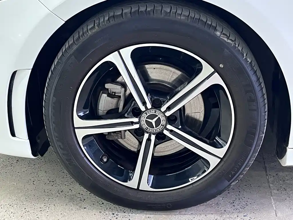 Mercedes-Benz A-Class 2023 — фото 8