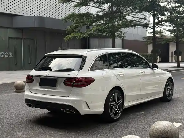 Mercedes-Benz C-Class 2020