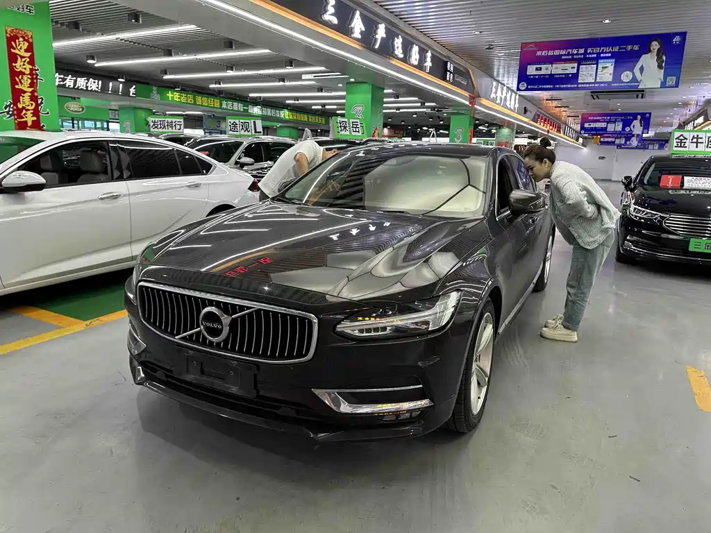 Volvo S90 2019 — фото 1