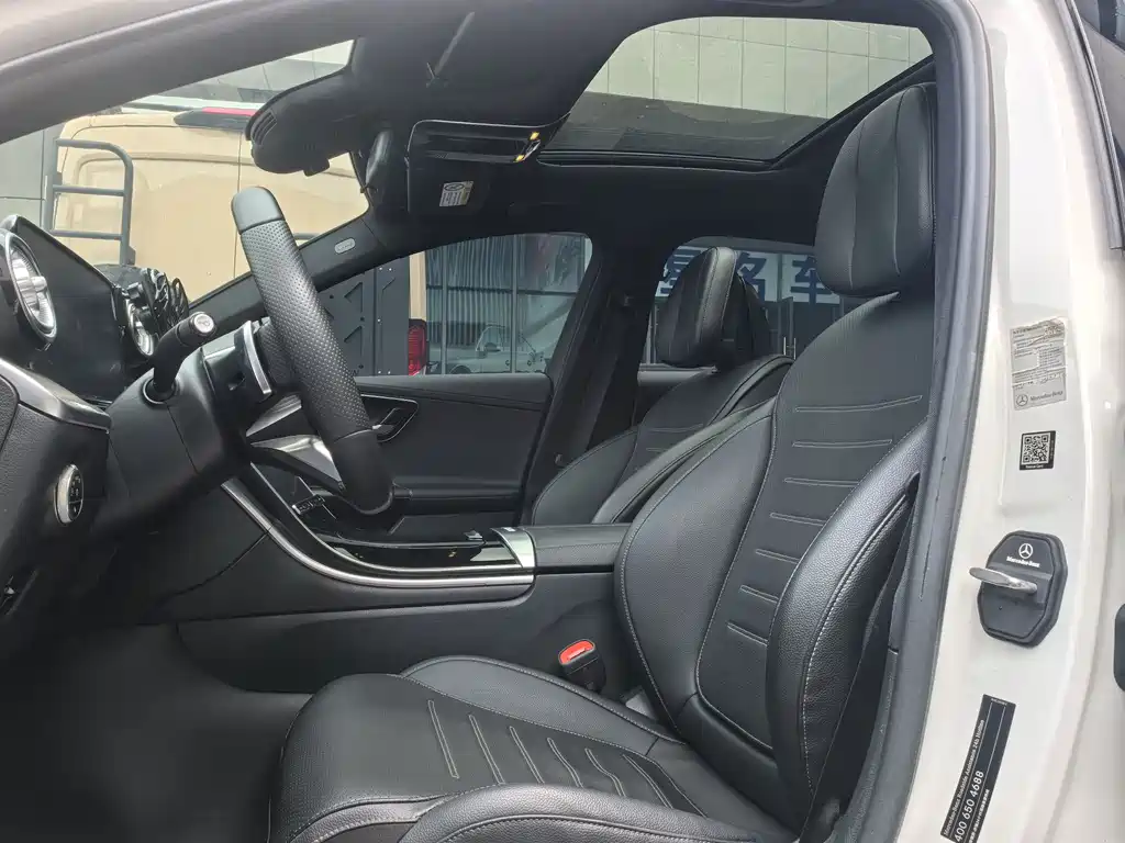 Mercedes-Benz C-Class 2022