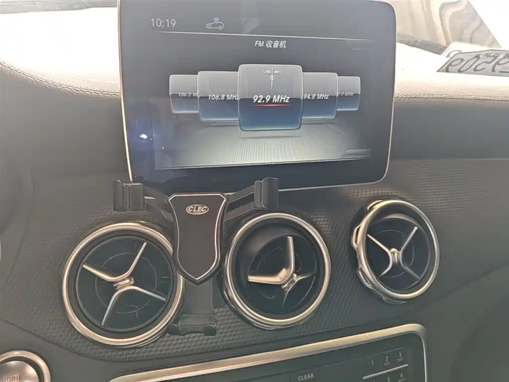 Mercedes-Benz GLA 2019 — фото 13
