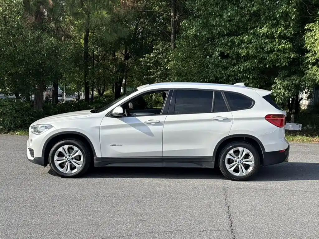 BMW X1 2016 — фото 25
