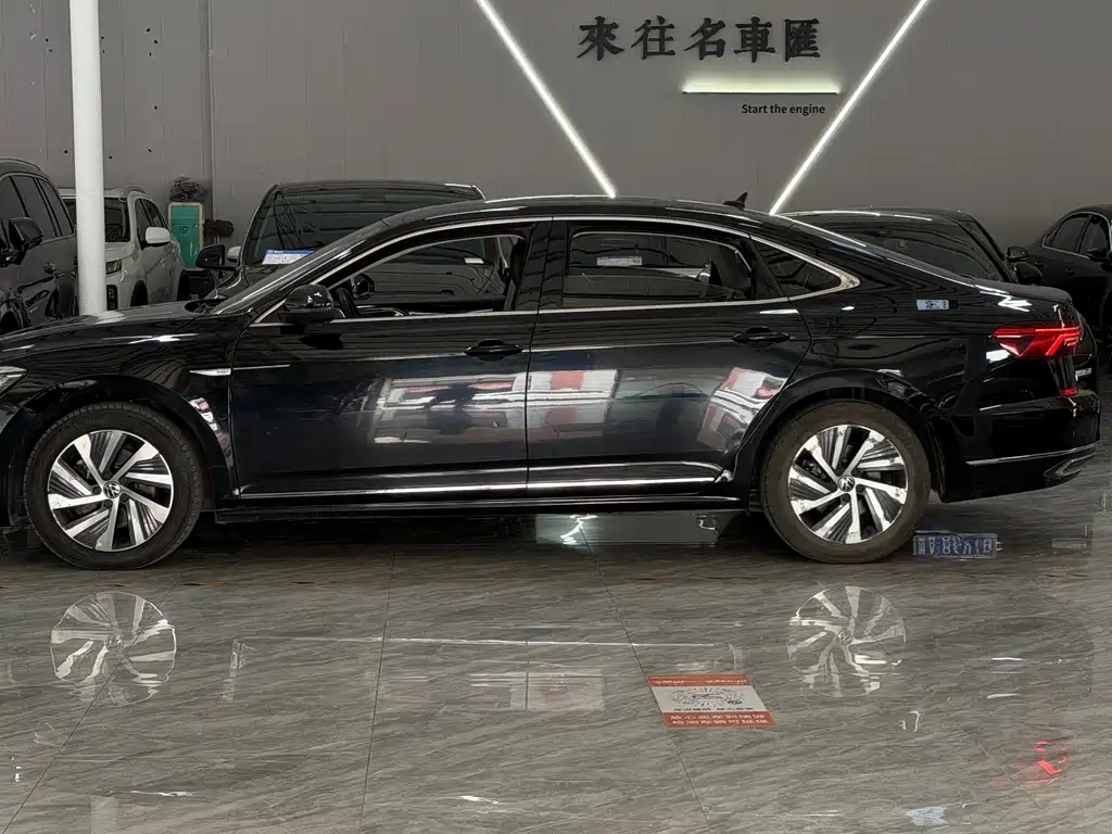 Volkswagen Passat PHEV 2021 — фото 3