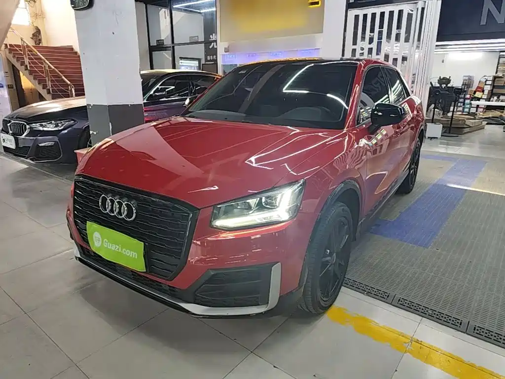 Audi Q2L 2019 — фото 2