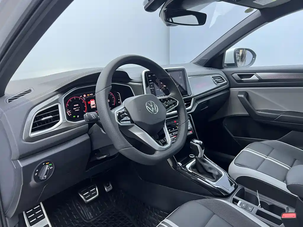 Volkswagen T-Roc 2025 — фото 10