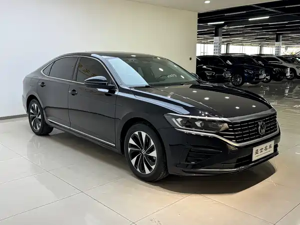 Volkswagen Passat 2022