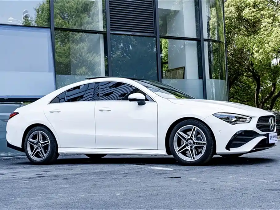 Mercedes-Benz CLA 2025 — фото 6