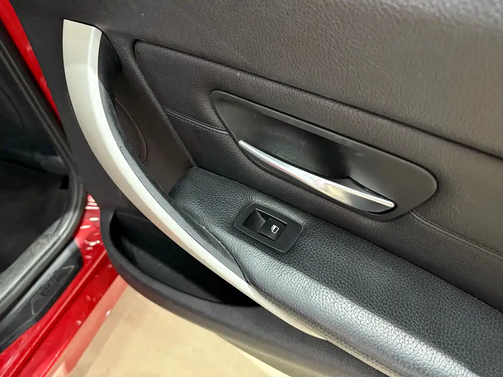 BMW 3 Series 2013 — фото 23