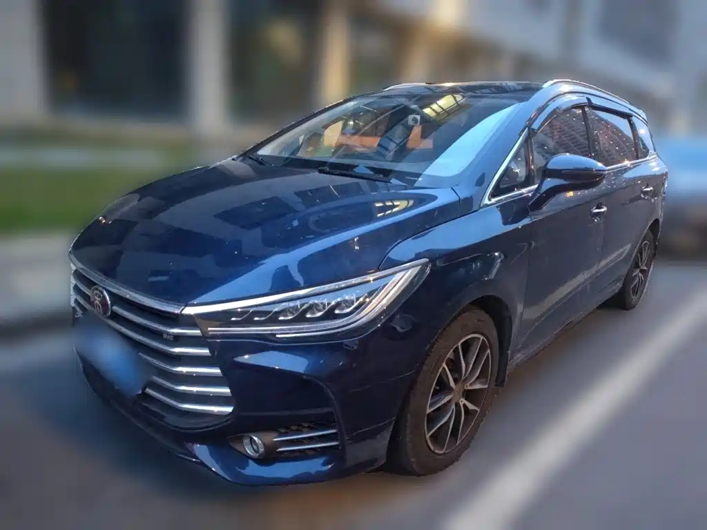 BYD MAX 2018 — фото 1
