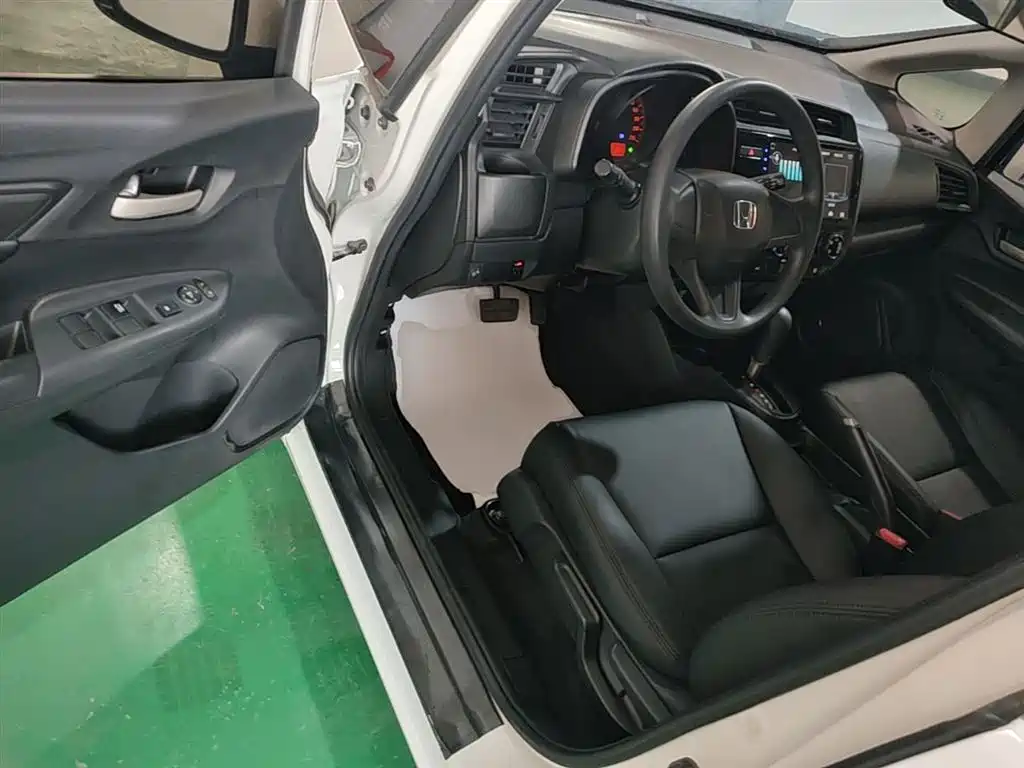 Honda Fit 2018 — фото 16