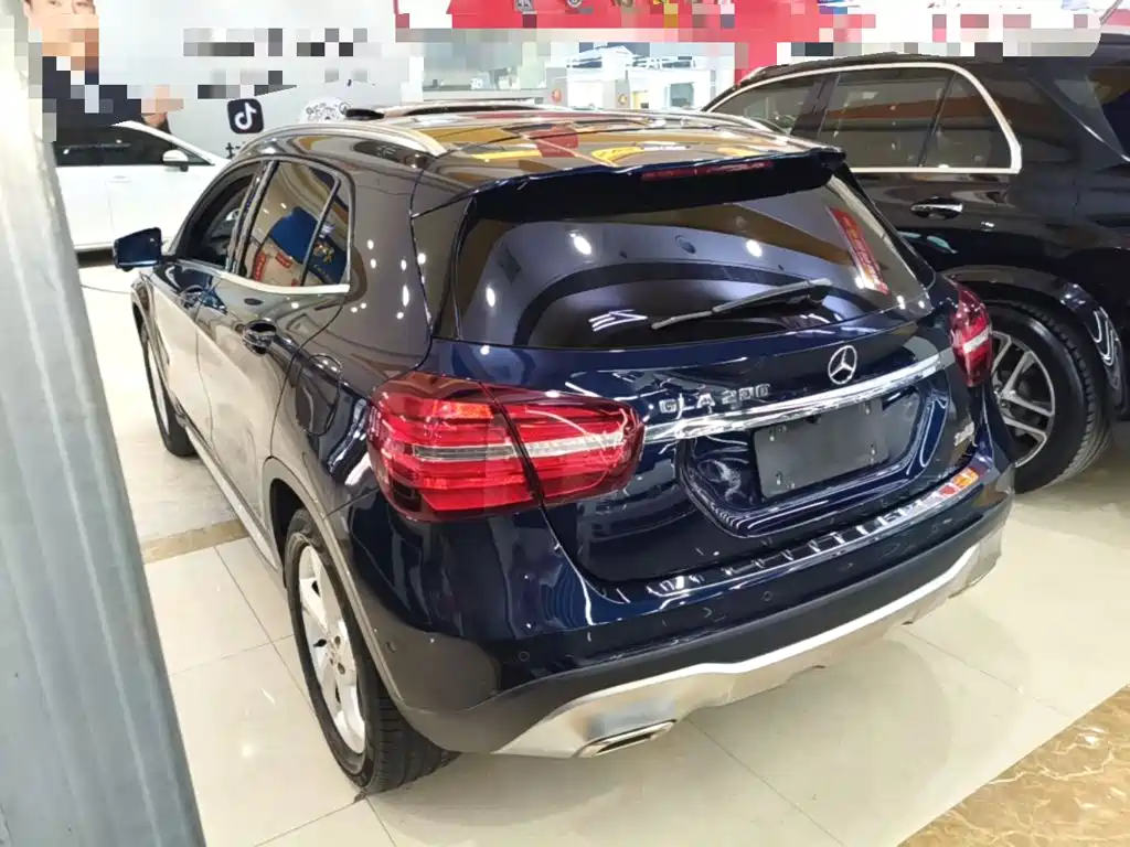 Mercedes-Benz GLA 2019