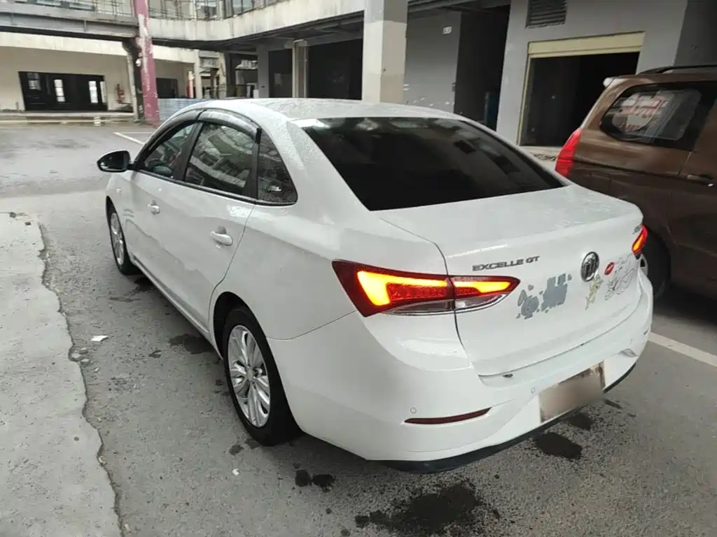 Buick Excelle 2021