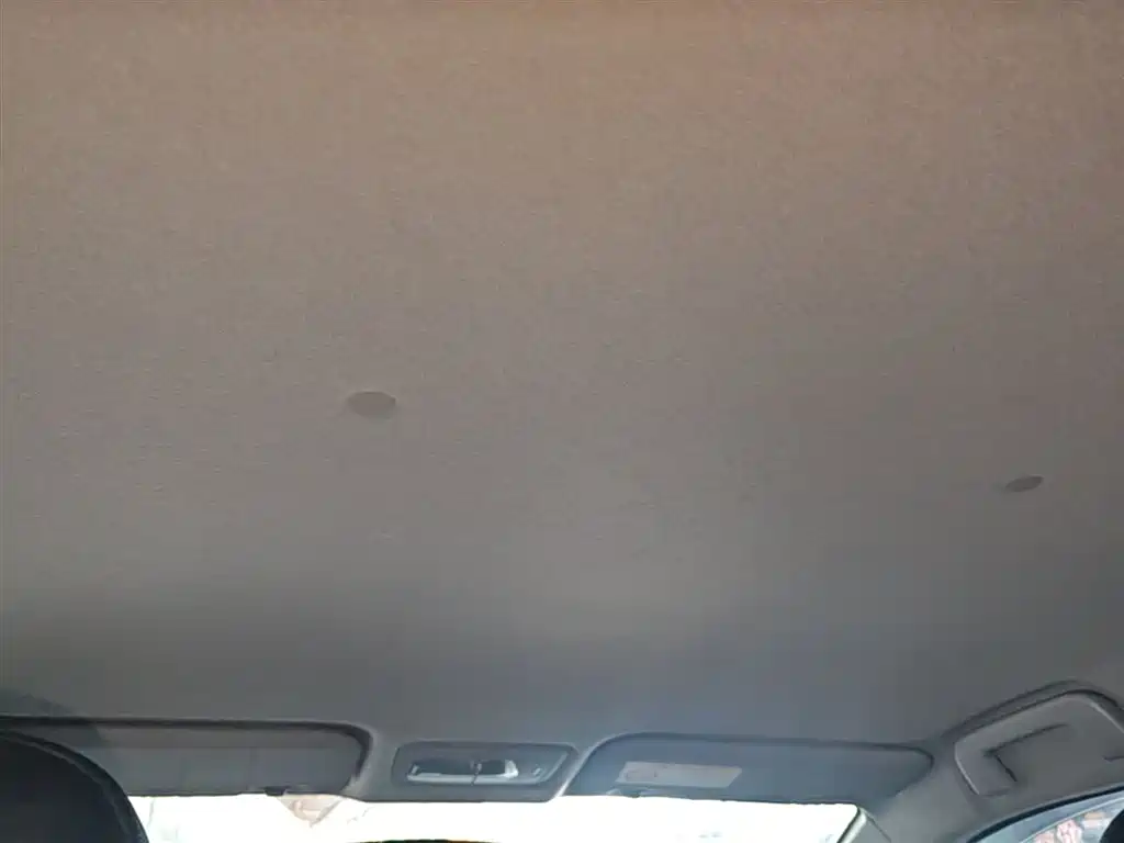 Toyota Yaris L 2020 — фото 18