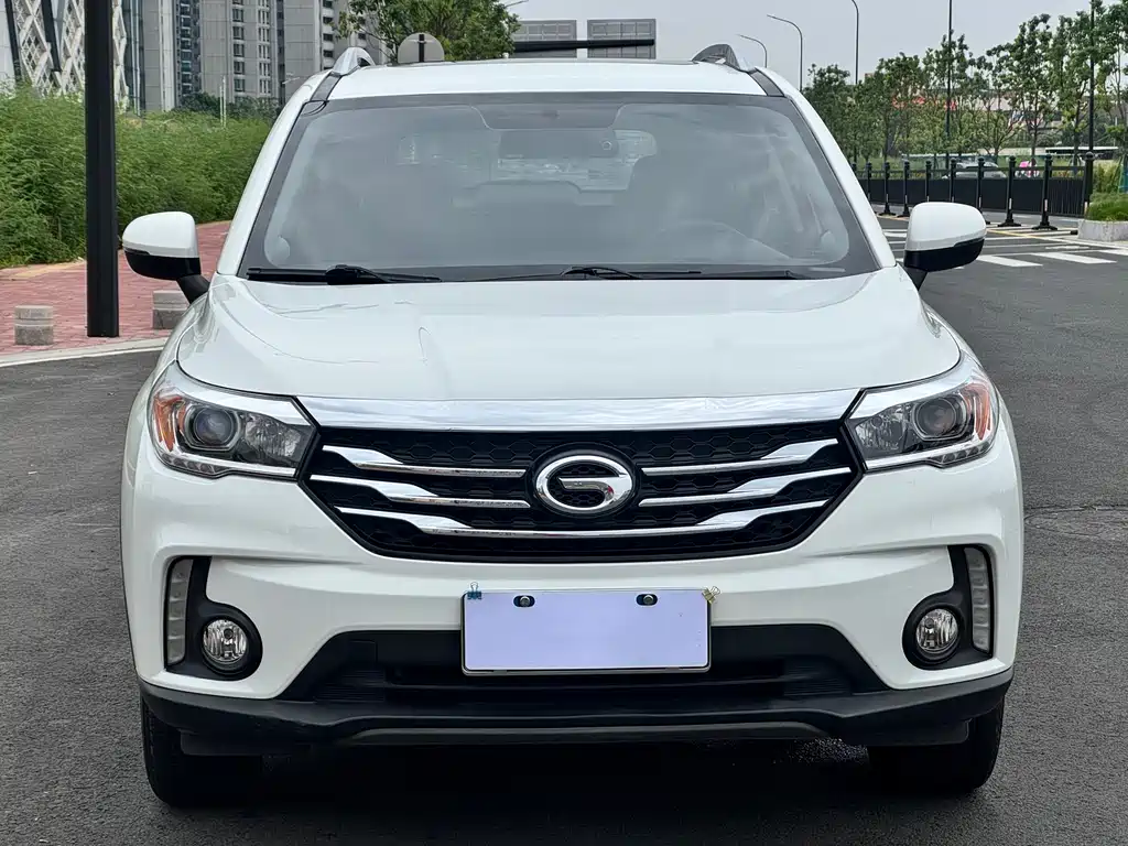 GAC Trumpchi GS4 2016 — фото 2