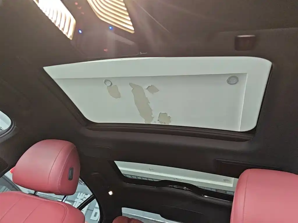 BMW 5 Series 2019 — фото 18