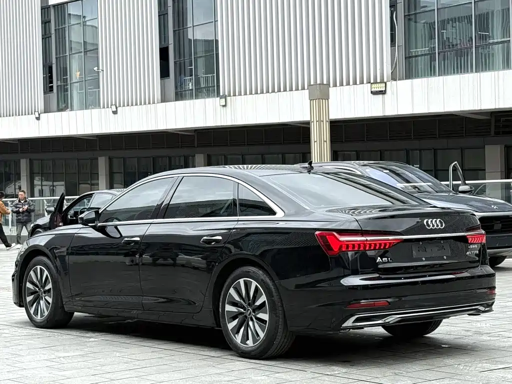 Audi A6L 2022 — фото 7