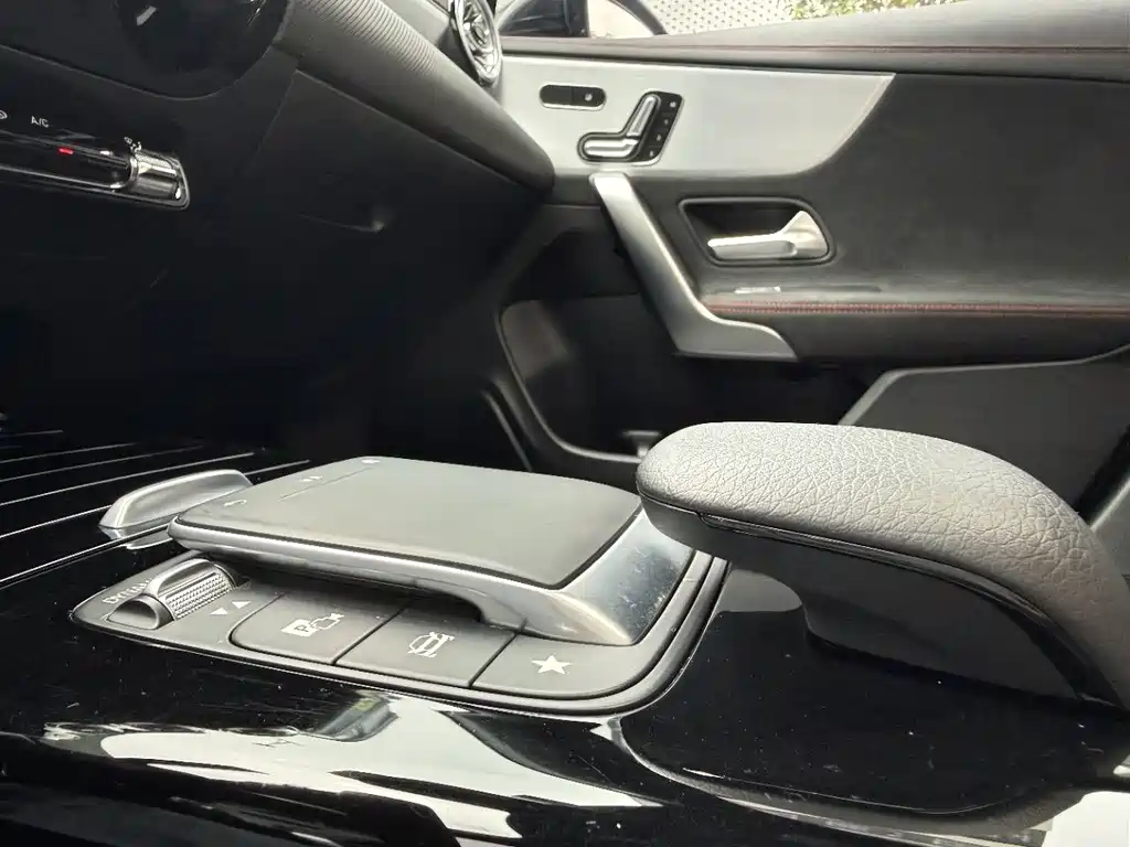 Mercedes-Benz CLA 2021 — фото 22