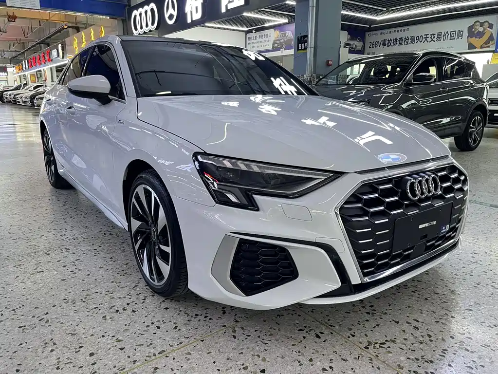 Audi A3 2022 — фото 3