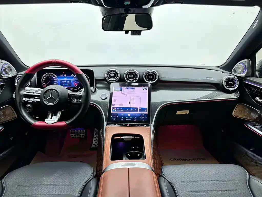 Mercedes-Benz C-Class 2024 — фото 10