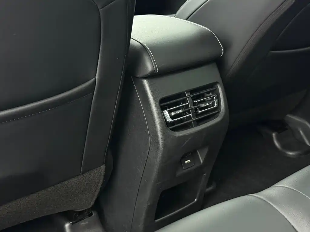 Haval M6 2023 — фото 14