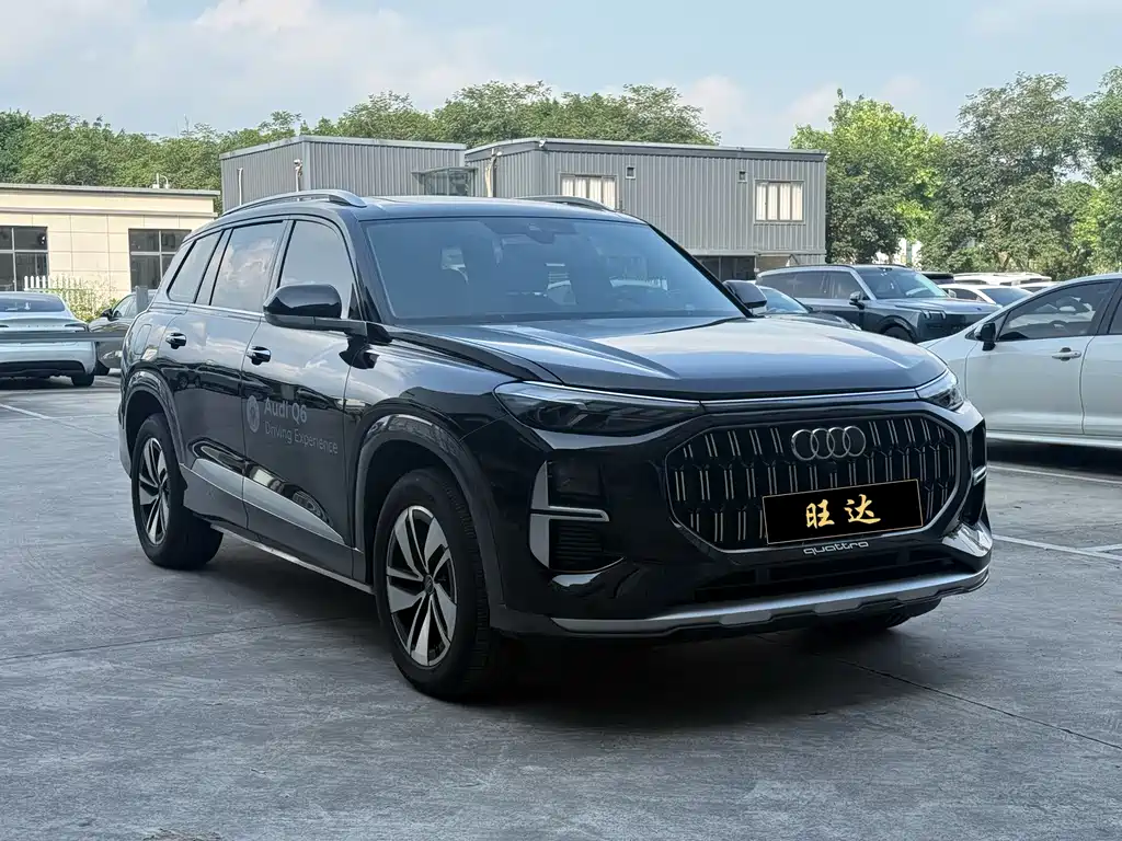 Audi Q6 2025