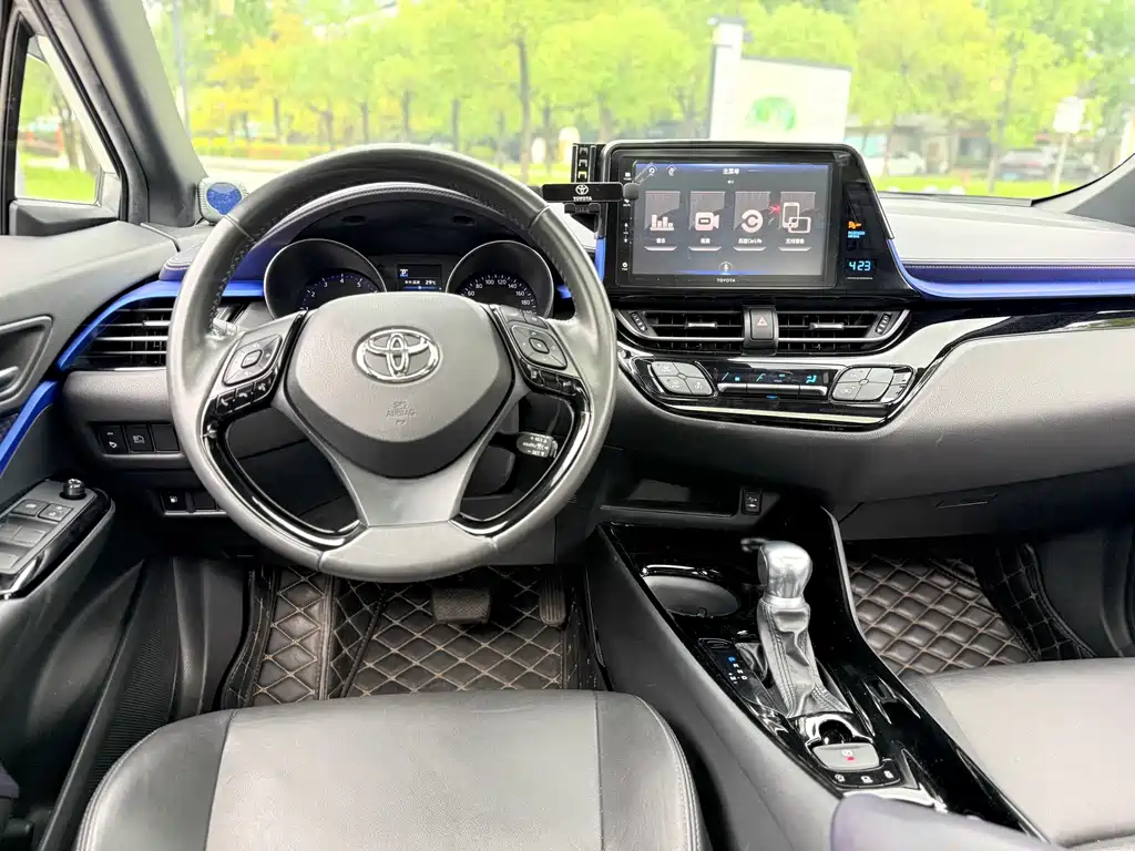 Toyota IZOA 2020 — фото 15