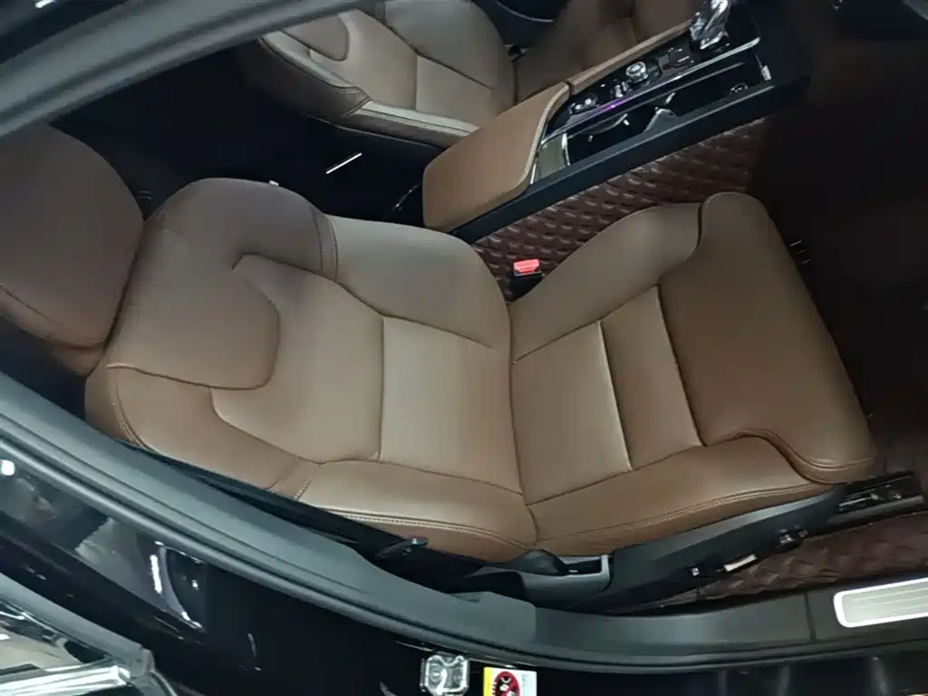 Volvo S90 2021 — фото 25