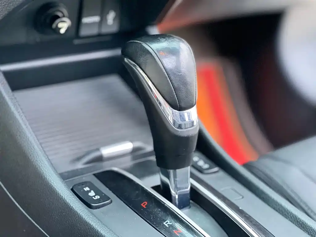 Honda Jade 2017 — фото 15