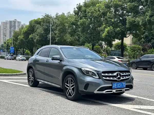 Mercedes-Benz GLA 2017