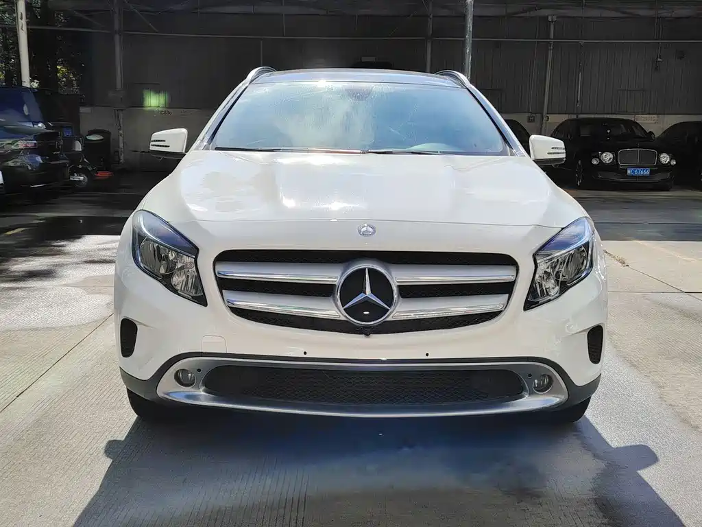 Mercedes-Benz GLA 2015 — фото 2