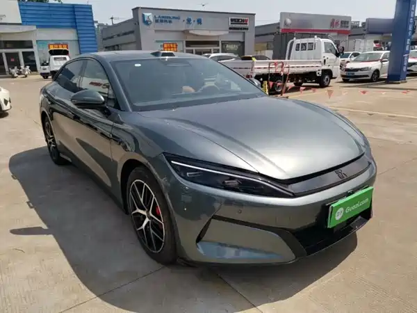 BYD Han L 2025