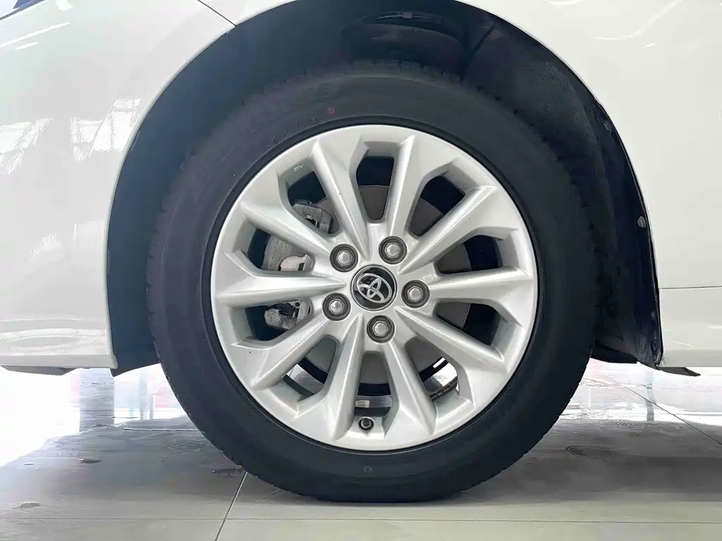 Toyota Corolla 2022 — фото 15