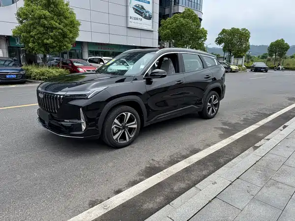 Geely Boyue L 2025