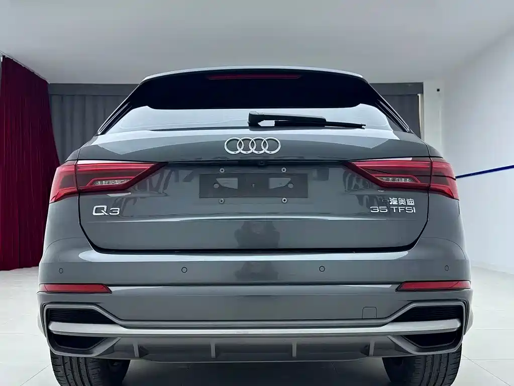 Audi Q3 2022 — фото 5