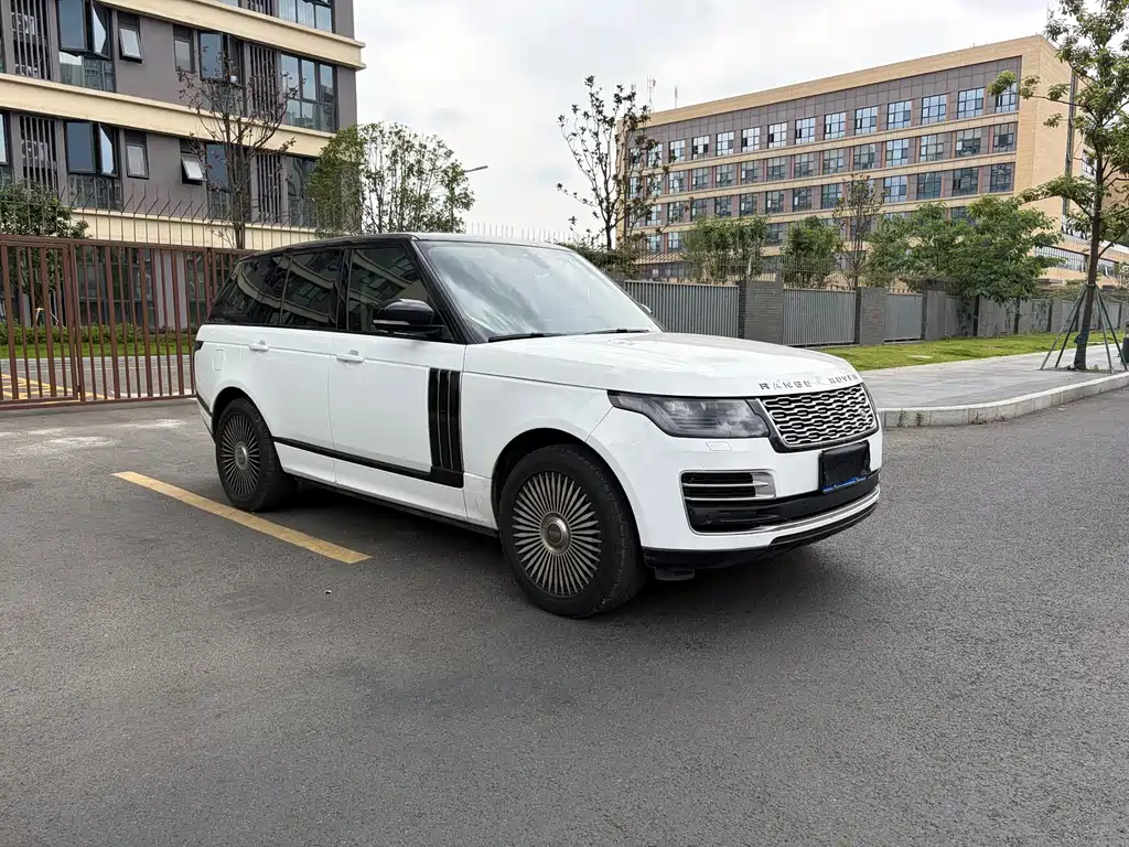 Land Rover Range Rover 2018 — фото 2