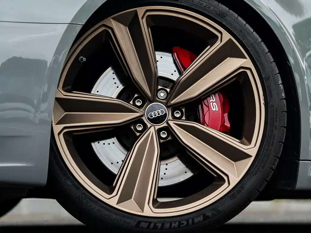 Audi RS 4 2021